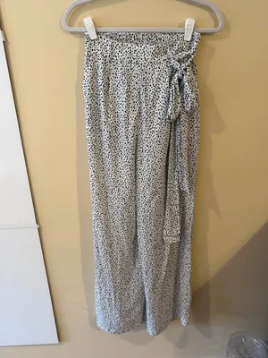 Forever 21 White Pants with Black Speckle Tie Waist thumbnail 2