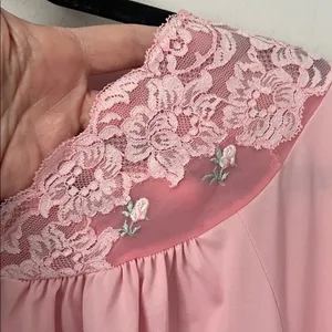 Vtg Shadowline Blush Pink Housecoat Robe • Lace Floral • Size M • Retro Chic thumbnail 3