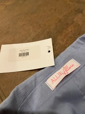Light Blue Cropped Vest thumbnail 4