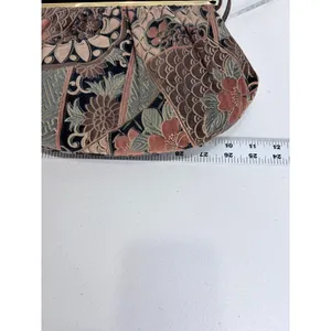 Vintage 80s Tapestry Patchwork Floral‎ Crossbody Bag Gold Frame Clasp Boho thumbnail 10
