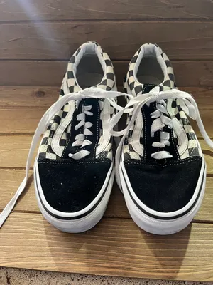 checkered low black and white women and men. Women size 7 thumbnail 2