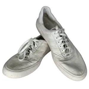 Adidas Athletic‎ Shoes thumbnail 1
