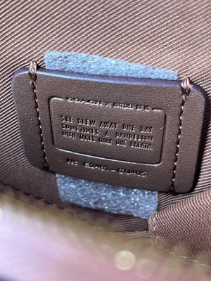 Coach Heart Coin Case thumbnail 9