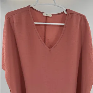 Entro Dusty Rose Blouse cap sleeve L lightweight office work casual layering thumbnail 5