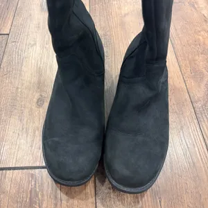 Ugg Seldon 1009201 Women's Tall Black Suede Zipper Riding Boots Size 7 thumbnail 4