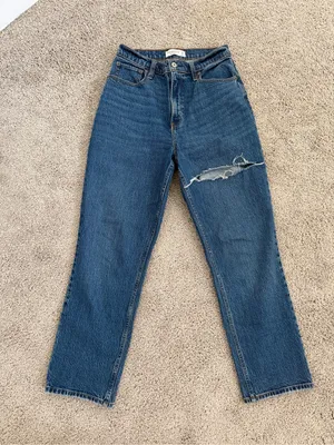Curve Love Ultra High Rise 90s Straight Jean (8 short) thumbnail 3