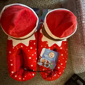 Size 9!women’s elf on the shelf‎ slippers thumbnail 1