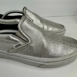 Vans Unisex size 7.5 Womens 6 Mens Metallic Silver Slip On Skate Sneaker Shoe thumbnail 2