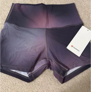 Lululemon Shorts Align High-Rise 4" thumbnail 1