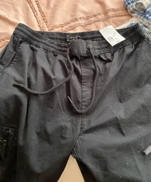 Forever 21 Men’s cargo pants  thumbnail 1