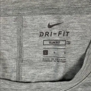 Nike Heathered Green Dri-Fit Short Sleeve Tee Size: Large thumbnail 3