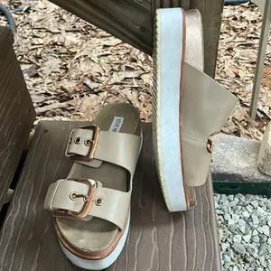 Steve Madden Leather Pate Double Strap Buckle Light Tan Slides thumbnail 2
