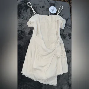 Princess Polly Rally Playsuit in Beige Size 10 New with tag thumbnail 13