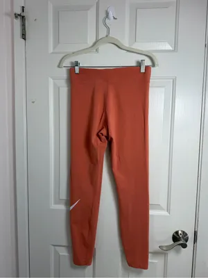 Nike women Rose Red Logo Leggings Size Medium thumbnail 4