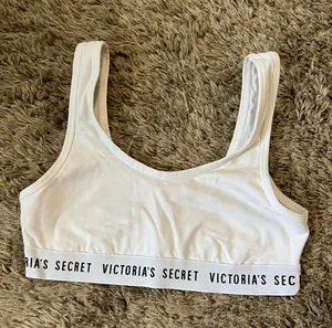 Victoria's Secret Sport Bra thumbnail 1
