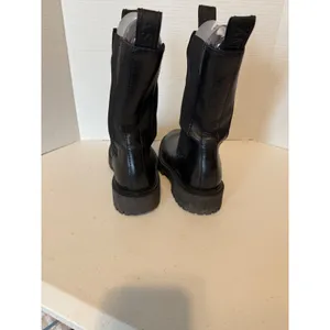 LAST Women Leather Boots 40 Black Rocky Chelsea Lug Sole Platform Pull On Edgy thumbnail 9