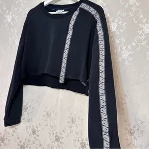 Gymshark Crop Pullover Schwarz 24/7 Cropped Black Crewneck Medium thumbnail 4