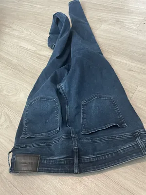 Express Women's Dark Indigo Straight Leg Jeans thumbnail 3