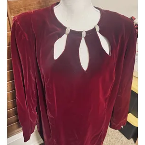 Vtg Julian Wilder Dress Burgundy Velvet Keyhole Rhinestone cut‎ out sheath sz 20 thumbnail 2