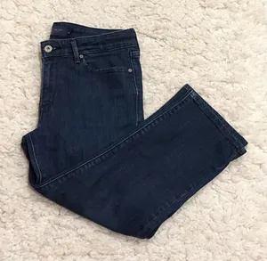 Levi’s Demi Curve Classic Fit Embroidered Pockets Cropped Capri Jeans‎ 8 thumbnail 1