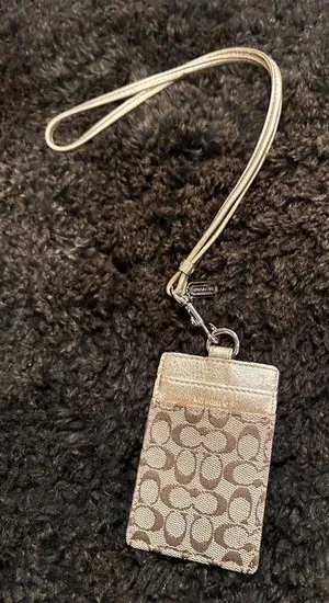 COACH Signature ID badge holder Gold thumbnail 1