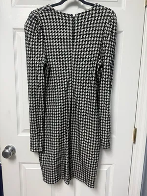 Who What Wear Black and White Houndstooth Long Sleeve Dress thumbnail 5