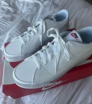 Nike NEW Court Legacy Sneakers thumbnail 1