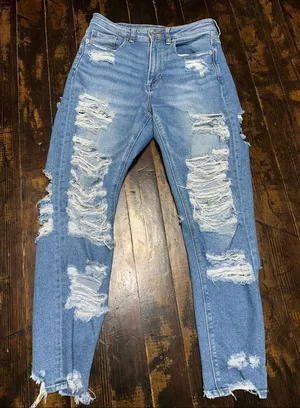 American Eagle destroyed size 6 normcore mom jeans thumbnail 1