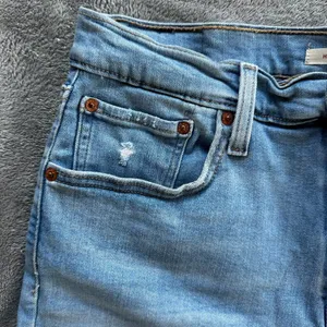 Levi High Rise Shorts Sz 30 thumbnail 6