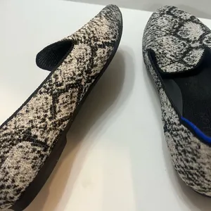 Rothy’s Python Snake Print Almond Toe Black Gray White Pattern Loafer Flats 10.5 thumbnail 6