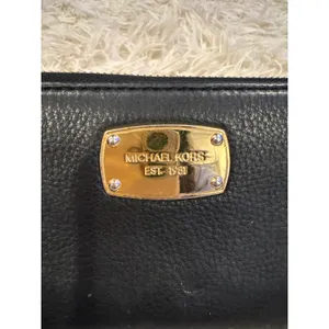 Michael Kors Black Leather Zip Around‎ Continental Wallet Gold Tone Logo thumbnail 2