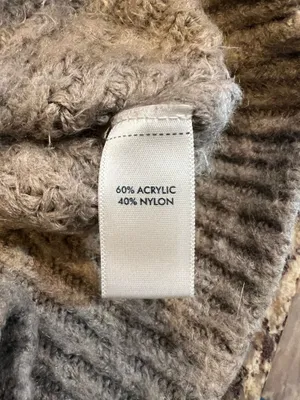 Sweater thumbnail 4