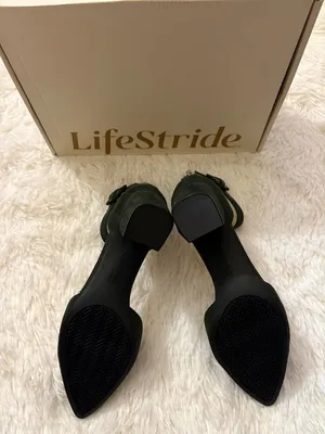 Life Stride Dark Green Pointed Toe Ankle Strap Heels thumbnail 5