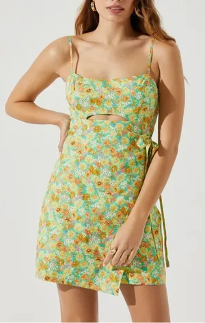 Astr‎ Women's Floral Spring Green Mini Keyhole Wrap Dress Size Small thumbnail 1