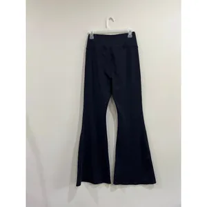Year Of Ours Veronica‎ Flare Leggings Black Yoga Pants Size M thumbnail 3