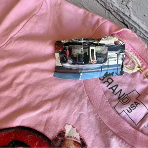 VTG Y2K Hell’s Kitchen Chicago Illinois Pink Womens Large Tshirt NWT NEW Retro thumbnail 7
