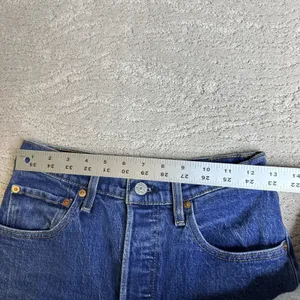 Women's Levi's 26x27 Premium Wide Leg Big E Button Fly‎ Jeans thumbnail 7
