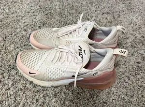 Nike Shoes Women’s thumbnail 1