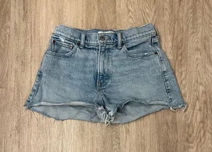 abercrombie & fitch shorts thumbnail 1