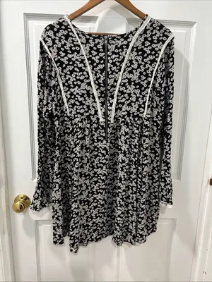 Free People Like You Best Boho Mini Dress Size Medium Black/White Floral Ruffle thumbnail 3