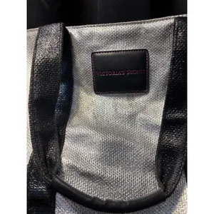 Victorias Secret Metallic Silver Black Tote Bag Large Travel Beach Gym Zip‎ Top thumbnail 3