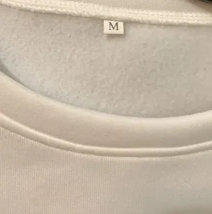 White Graphic Sweatshirt Size M thumbnail 2