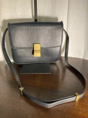 Vintage Flap Lock Classic Black Leather Crossbody Bag with Gold Hardware thumbnail 1