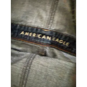 Aetrex AE‎ American Eagle Denim Overall Women's Large Blue Distressed Tomgirl Shortalls thumbnail 4