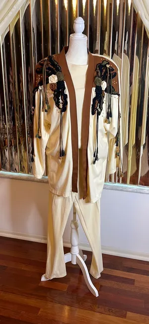 Pat & Janet Beige 3-piece Matching Leggings Set thumbnail 1