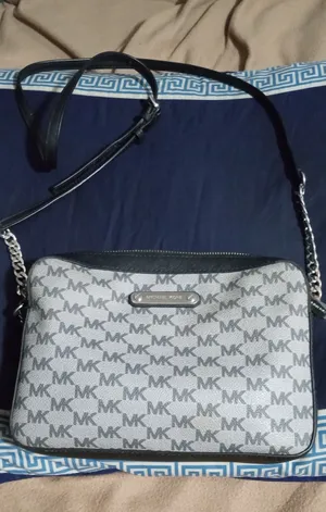 Michael Kors Purse Crossbody thumbnail 1