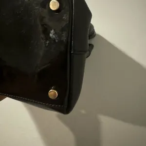 Kate Spade Black Patent Leather Bow‎ Accent ToteC thumbnail 7