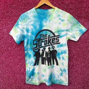 The Strokes Tour Rock Tie Dye Tshirt size Medium thumbnail 1