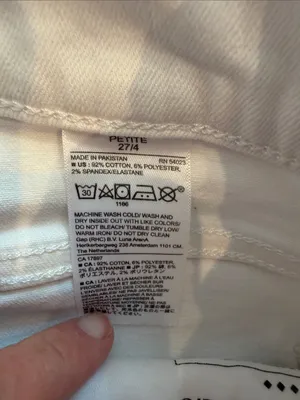 Banana Republic White Kick Flare Jeans Size 27/4 Petite - C31-045 thumbnail 3
