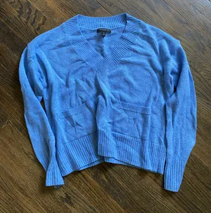 Banana Republic Sweater thumbnail 1